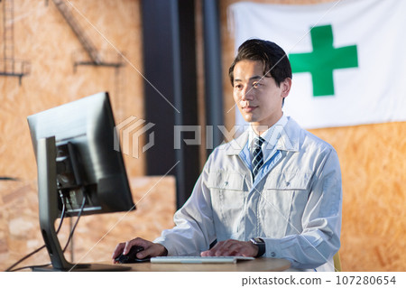 Architect/construction management image 107280654