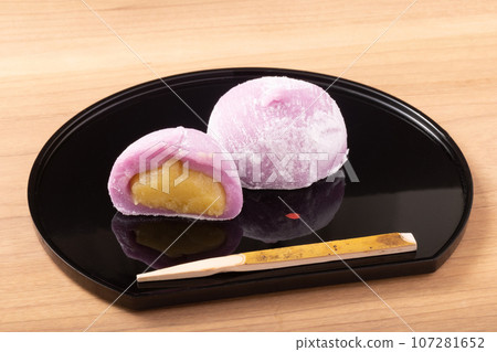 Sweet potato daifuku sweet potato Sweet potato daifuku sweet potato 107281652