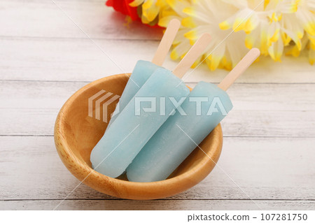 Ice candy Ice candy 107281750