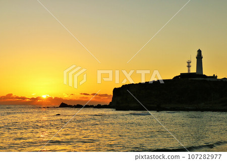First sunrise from Inubosaki, Choshi, Chiba Prefecture 107282977