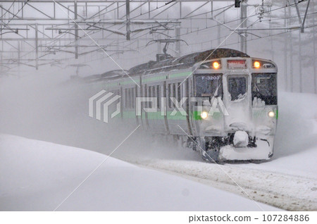 Chitose Line Kitahiroshima-Kaminopporo JR Hokkaido Series 721 F-3203 formation (Sapporo) Airport Chitose Line Kitahiroshima-Kaminopporo JR Hokkaido Series 721 F-3203 formation (Sapporo) Airport 107284886