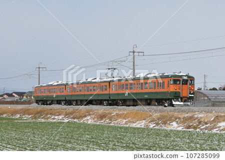 Ryomo Line Komagata-Isehara JR East 115 series T1038 formation (Takasaki) 107285099