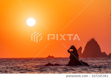 (Shizuoka Prefecture) Nishi-Izu / Otako Coast Sunset @ Megancho 107285361