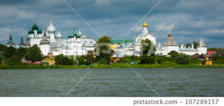 rostov kremlin from water 107289157