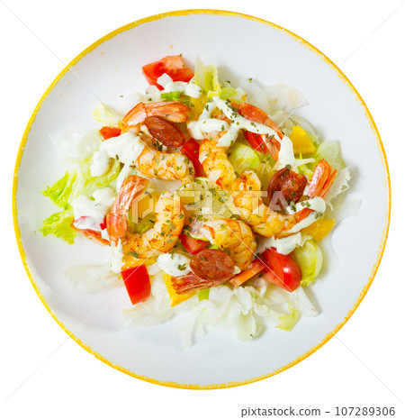Seafood salad with shrimps, lettuce leaf, tomatoes and lemon Seafood salad with shrimps, lettuce leaf, tomatoes and lemon 107289306
