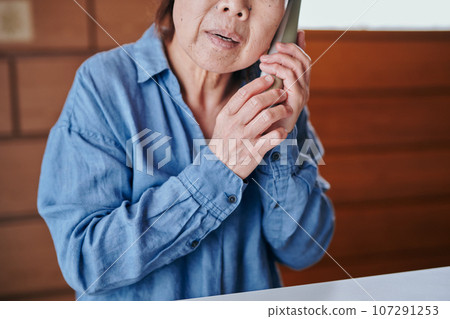 高級女性遭受電匯詐騙 107291253