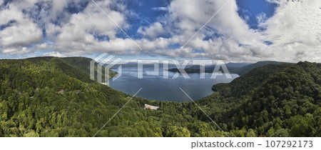 從客家峠展望台欣賞十和田湖的壯麗景色（全景照片）秋田縣小坂町（無人機空拍） 107292173