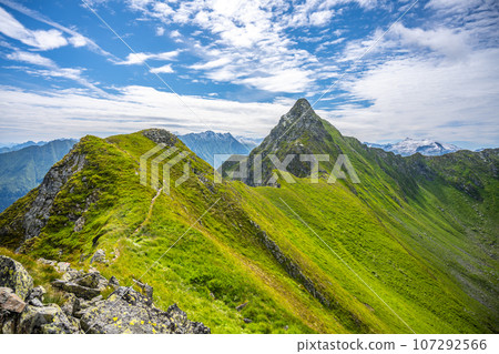 Sharp mountain ridge with Pihapper mountain in Austrian Alps, Austria 107292566