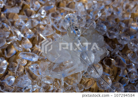 Purify crystals with the morning sun 107294584