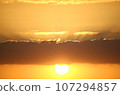 The setting sunset 107294857