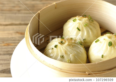 蒸籠蒸小籠包 蒸籠蒸小籠包 107296509