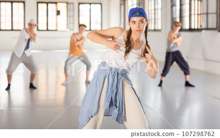 Young people dancing hip-hop Young people dancing hip-hop 107298762