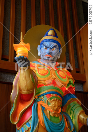 Tamonten Four Devas Statues Tamonten Four Devas Statues 107300763