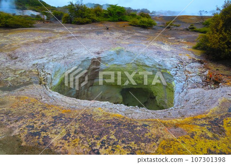 懷奧塔普地熱仙境火山口 懷奧塔普地熱仙境火山口 107301398