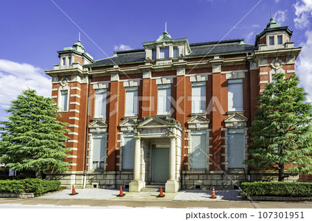 Takaoka Yamamachisuji streetscape Former Takaoka Kyoritsu Bank head office Takaoka City, Toyama Prefecture 107301951