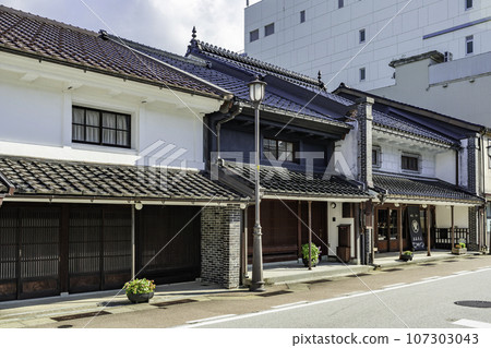 高岡山町筋街景 富山縣高岡市 107303043