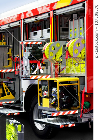Fire engine unpack Fire engine unpack 107308370