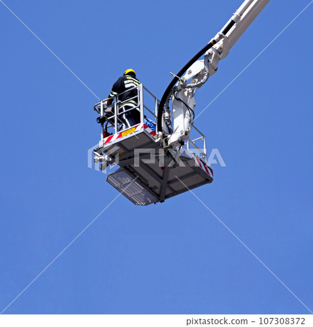 Fire jet 107308372