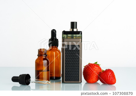 Electronic cigarette liquid with strawberry... - Stock Photo [107308870] -  PIXTA
