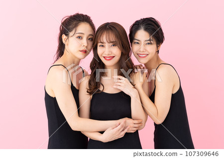 Beauty of young women 107309646