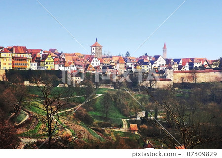 從 Burgpark 遠眺羅騰堡老城 從 Burgpark 遠眺羅騰堡老城 107309829