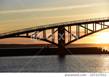 台灣偏遠島嶼日落 107317812