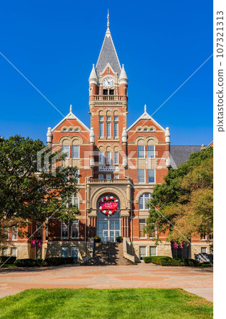 Sunny view of the Davis Administration Building of Friends University 107321313
