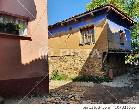 Jumarukuzuku townscape 107321536
