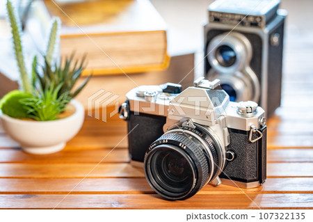 [Retro] Film camera [Vintage] 107322135