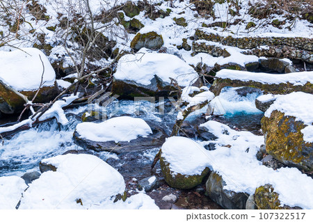 “Yamanashi Prefecture” Kawamata River Valley/Hokuto City in winter 107322517
