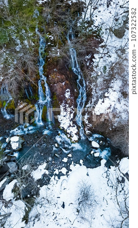 Aerial photography "Yamanashi Prefecture" Photographing Toryu Falls in winter with a drone Aerial photography "Yamanashi Prefecture" Photographing Toryu Falls in winter with a drone 107322582