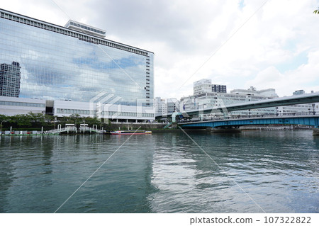 Keihan Temmabashi Station OMM Okawa Nakanoshima 107322822