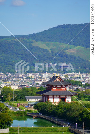 平城宮遺址大極殿、若草山、東大寺、古都全景 107324446