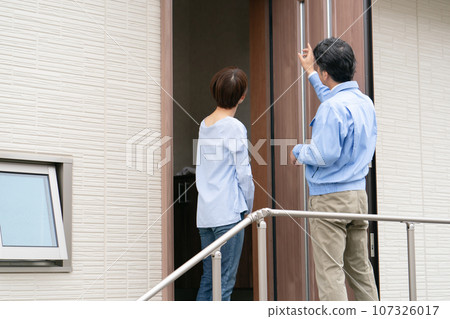 到府銷售、檢驗、維修、工作服 107326017