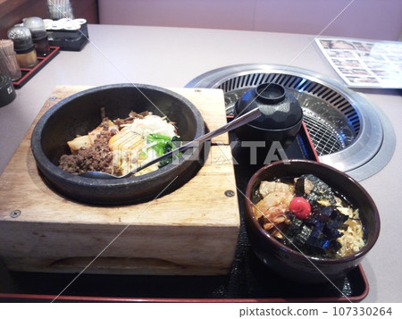 Stone baking bibimbap Stone baking bibimbap 107330264