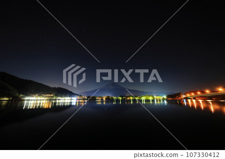 Fuji night view from Lake Kawaguchi Fuji night view from Lake Kawaguchi 107330412