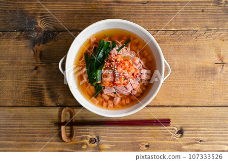 李子泡菜素麵 李子泡菜素麵 107333526