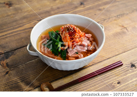 李子泡菜素麵 李子泡菜素麵 107333527