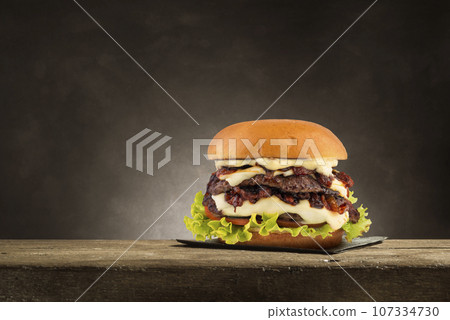 Hamburger Hamburger 107334730