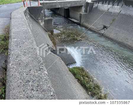 Coastline of Furukurobe district, Nyuzen Town, Toyama Prefecture 107335867