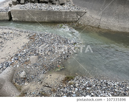 富山縣入禪町古部地區海岸線 富山縣入禪町古部地區海岸線 107335896