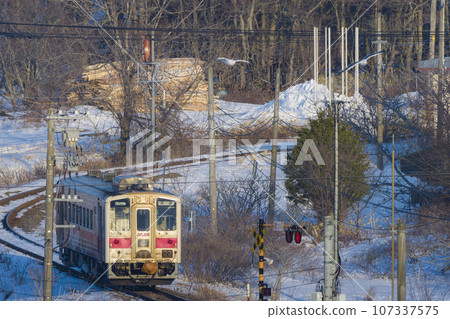 Hanasaki Line vehicles running on winter-snowy routes in Nemuro, Hokkaido / Nemuro, Hokkaido, Japan Hanasaki Line vehicles running on winter-snowy routes in Nemuro, Hokkaido / Nemuro, Hokkaido, Japan 107337575