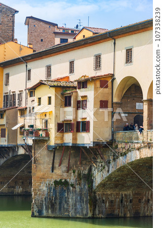 Florence Ponte Vecchio Bridge 107338239