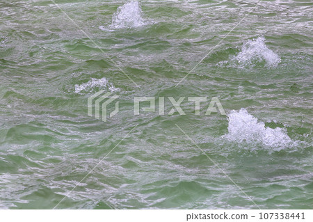 [噴泉]公園休息時的噴泉 107338441