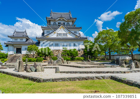 大阪府岸和田市、岸和田城重建塔和八陣花園 大阪府岸和田市、岸和田城重建塔和八陣花園 107339851