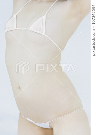 body makeup female image 107345594