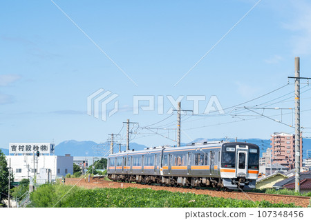 [關西本線] 前往鈴鹿賽道的特別快速列車 107348456