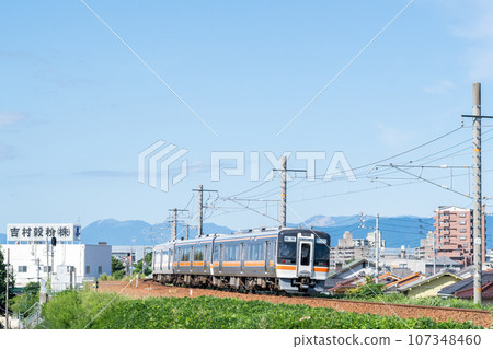 [關西本線] 前往鈴鹿賽道的特別快速列車 107348460