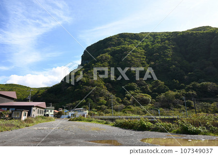 Ofuyu Town and Cliffs [Mashike District, Hokkaido] 107349037