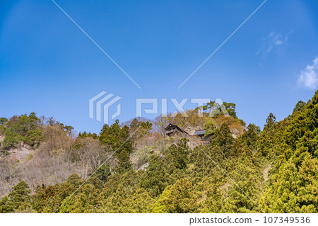 從山形縣山形市立石寺（俗稱山寺）的下方眺望 107349536